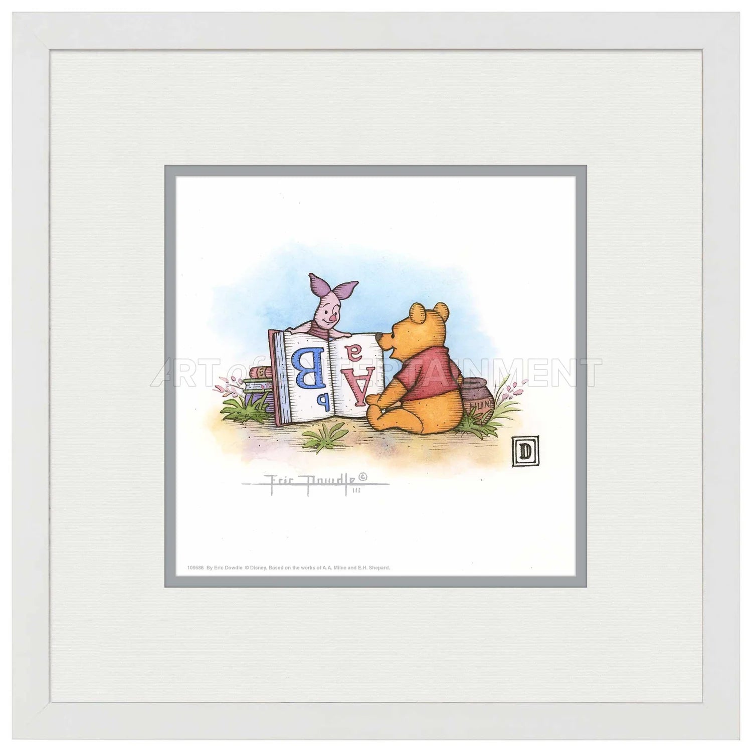 Winnie the Pooh and Piglet Reading