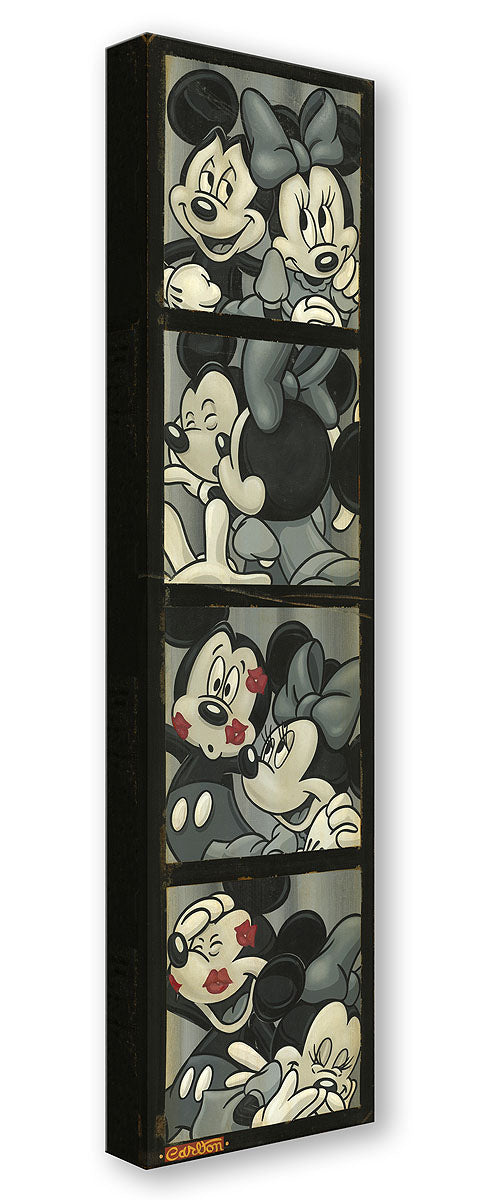 Photo Booth Kiss