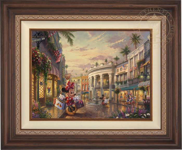 Minnie knows that a day full of shopping on Rodeo Drive isn’t complete without the perfect ensemble - Dark Walnut Frame